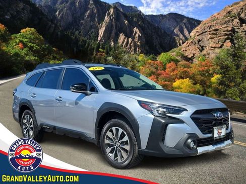 Used 2025 Subaru Outback Limited w/ Popular Package #2 AWD/4WD image 1