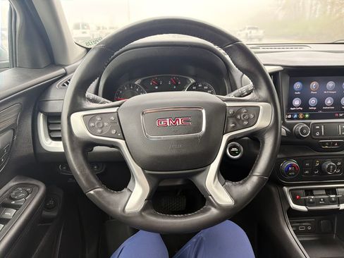 Used 2022 GMC Terrain SLT AWD/4WD image 13