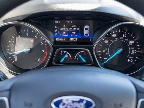 Used 2019 Ford Escape SE FWD image 20
