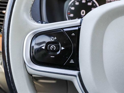 Used 2022 Volvo XC90 T8 Inscription Expression w/ Advanced Package image 31