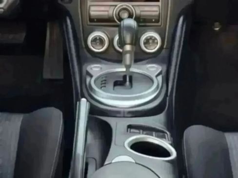 Used 2014 Nissan 370Z Coupe RWD image 11