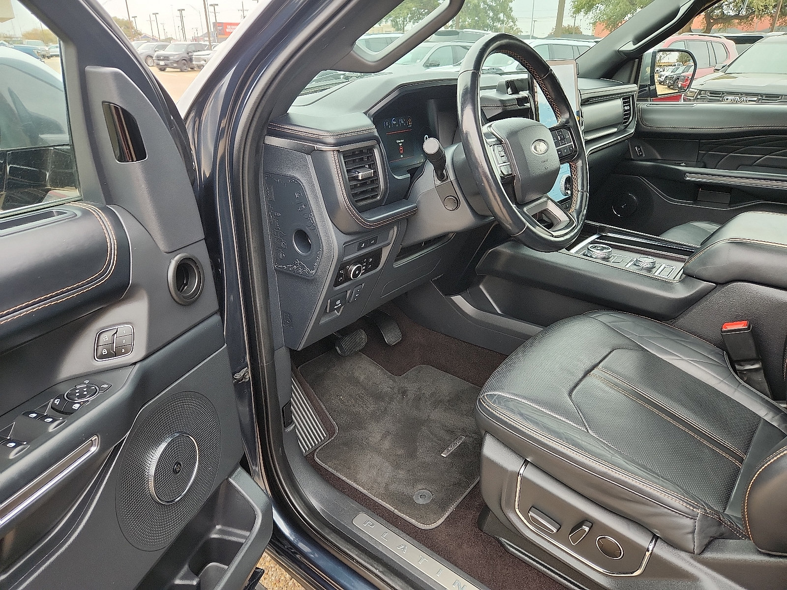 Used 2023 Ford Expedition Max Platinum AWD/4WD image 18