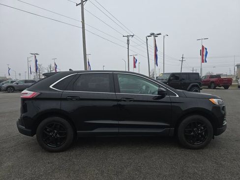 Used 2024 Ford Edge SEL image 4