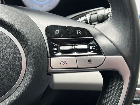 Used 2023 Hyundai Elantra Limited FWD image 32