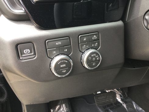 Used 2026 GMC Sierra 1500 SLT w/ SLT Premium Package AWD/4WD image 13