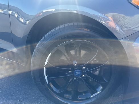 Used 2020 Ford Fusion SE image 31