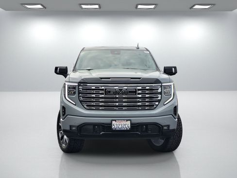 Used 2025 GMC Sierra 1500 Denali w/ Denali Reserve Package AWD/4WD image 2