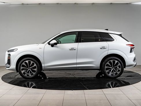 New 2026 Audi Q3 quattro 2.0T AWD/4WD image 5