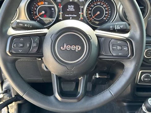 Certified 2023 Jeep Gladiator Sport AWD/4WD image 30