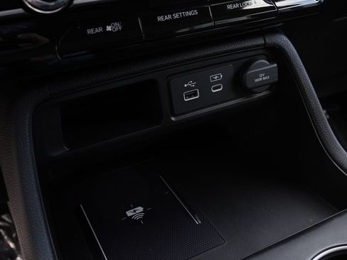 Used 2023 Honda Pilot Elite image 29