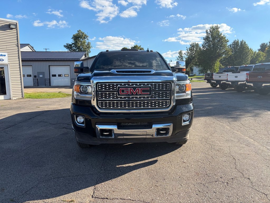 Used 2019 GMC Sierra 3500 Denali w/ Duramax Plus Package AWD/4WD image 3