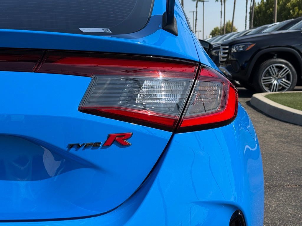 Used 2023 Honda Civic Type R image 6