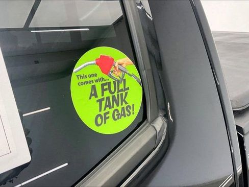 Used 2019 Chevrolet Colorado Z71 RWD image 35