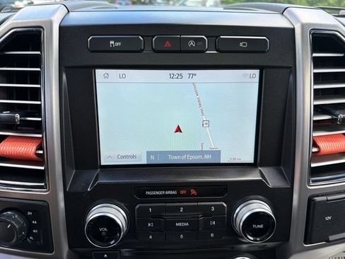 Used 2017 Ford F150 Platinum w/ Equipment Group 701A Luxury AWD/4WD image 20