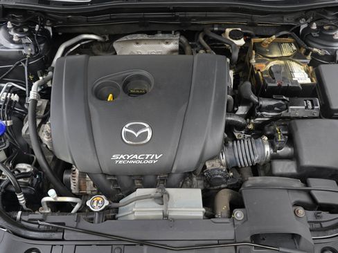 Used 2015 MAZDA MAZDA3 i Sport FWD image 25