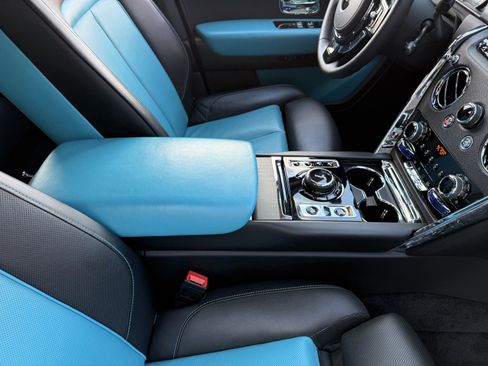 Used 2022 Rolls-Royce Cullinan image 29