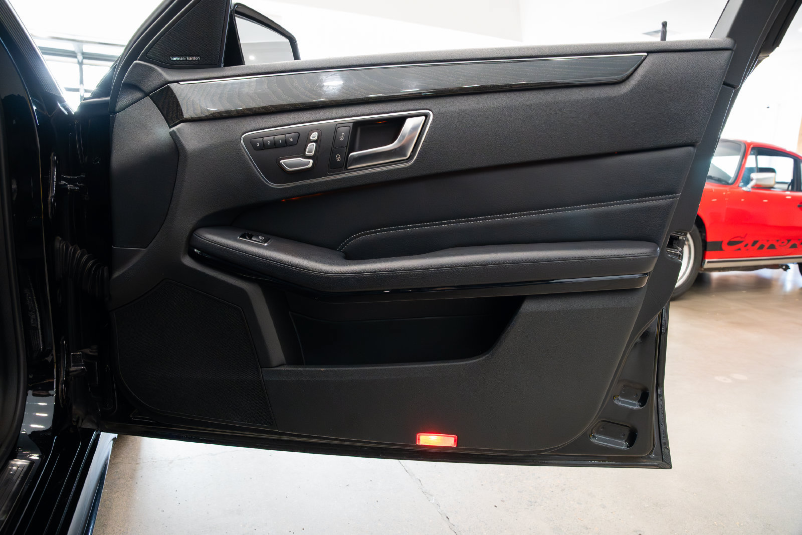 Used 2015 Mercedes-Benz E 250 BlueTEC Sedan image 24