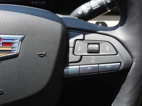Used 2024 Cadillac XT4 Premium Luxury w/ Active Safety Package FWD image 23