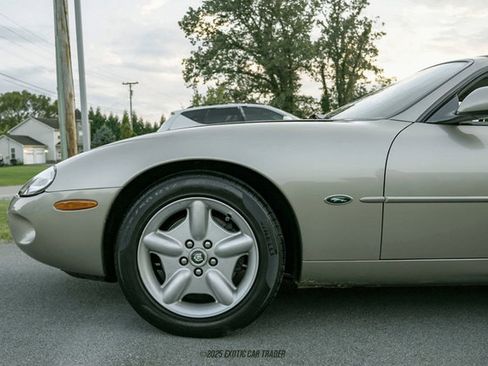 Used 1999 Jaguar XK8 8 Convertible image 4