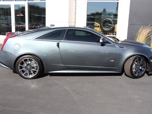 Used 2011 Cadillac CTS V w/ Wood Trim Package RWD image 7