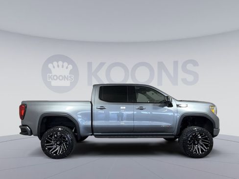 Used 2022 GMC Sierra 1500 AT4 w/ AT4 Premium Package AWD/4WD image 8