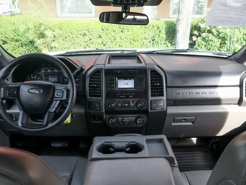 Used 2021 Ford F350 XL w/ Power Equipment Group image 27