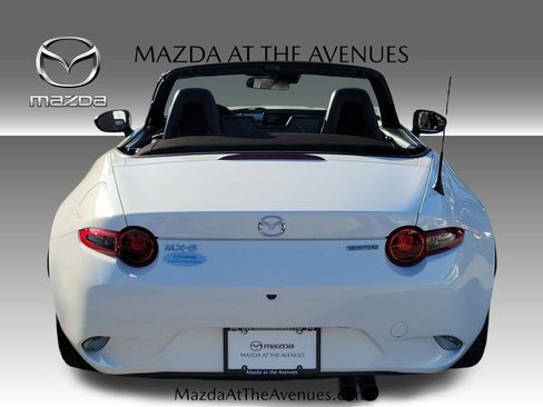 Used 2020 MAZDA MX-5 Miata Sport image 9