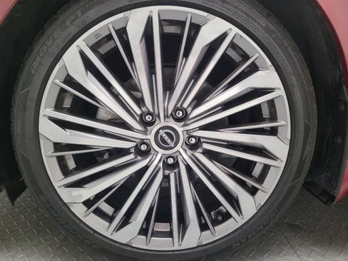 Used 2023 Nissan Altima 2.5 SL FWD image 31