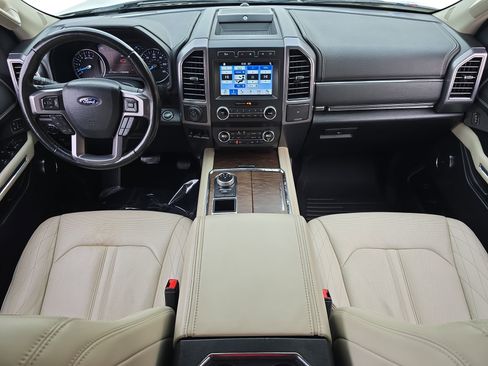Used 2019 Ford Expedition Max Platinum image 9
