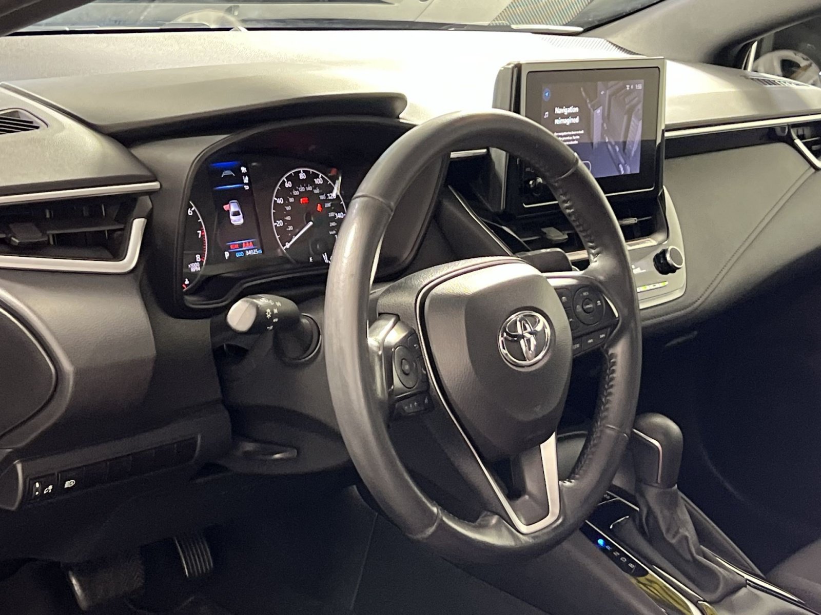 Used 2024 Toyota Corolla Sedan w/ SE Convenience Package FWD image 22