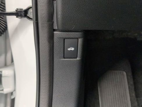 Used 2025 Honda Accord SE image 16