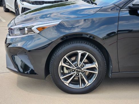 Certified 2024 Kia Forte LXS FWD image 14