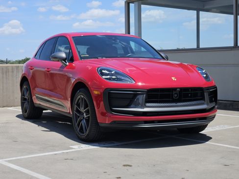 Used 2023 Porsche Macan Turbo AWD/4WD image 10