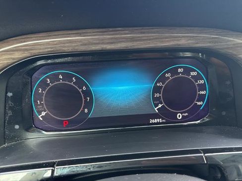 Used 2024 Volkswagen Atlas SEL image 12