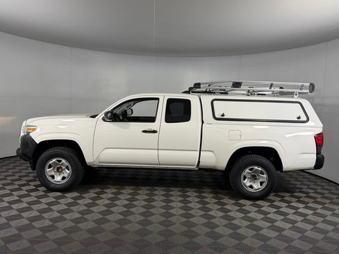 Used 2022 Toyota Tacoma SR RWD image 10