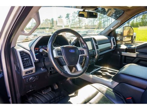 Used 2020 Ford F250 Lariat w/ Lariat Value Package image 10