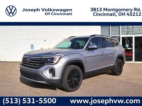 New 2026 Volkswagen Atlas SE image 1