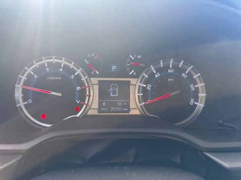 Used 2019 Toyota 4Runner SR5 AWD/4WD image 16