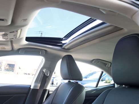 Used 2020 Lexus IS 300 AWD w/ Premium Package image 31