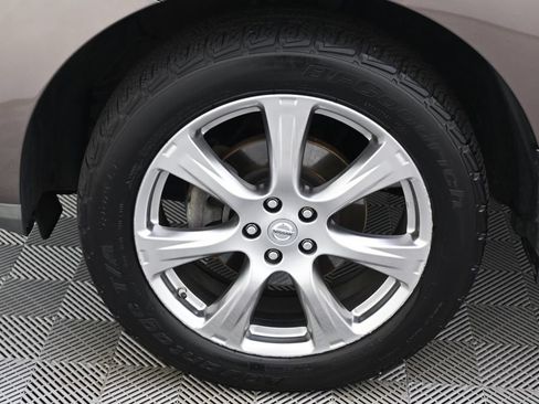 Used 2013 Nissan Murano LE w/ Platinum Pkg AWD/4WD image 15