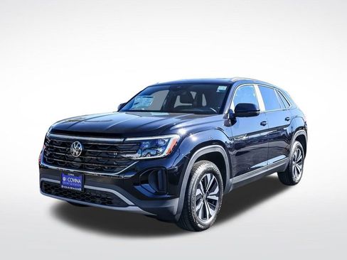 New 2026 Volkswagen Atlas Cross Sport SE image 3