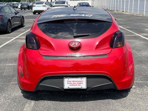 Used 2015 Hyundai Veloster FWD image 6