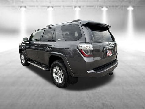 Used 2021 Toyota 4Runner SR5 Premium w/ Moonroof Package AWD/4WD image 6