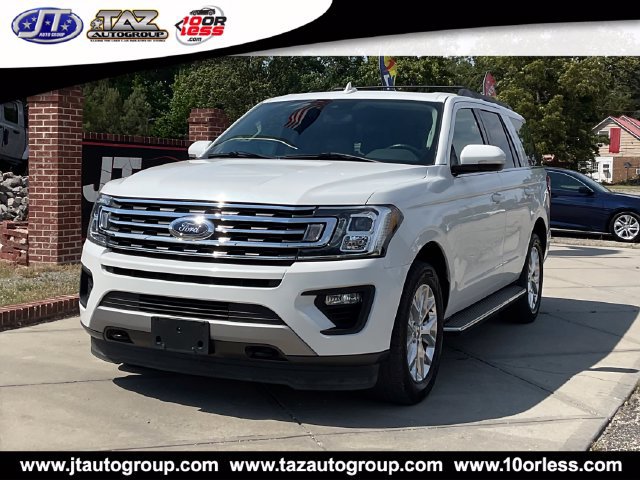 Used 2020 Ford Expedition XLT w/ Equipment Group 202A AWD/4WD image 3