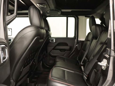 Used 2021 Jeep Wrangler Unlimited Rubicon AWD/4WD image 16