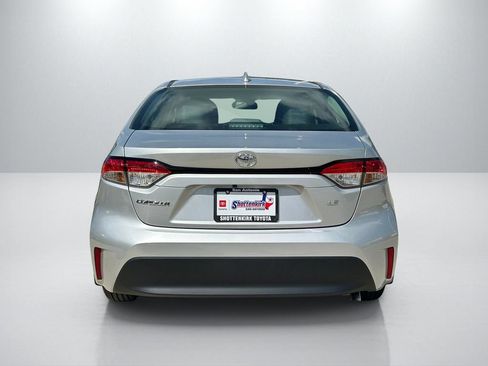Used 2025 Toyota Corolla LE FWD image 6