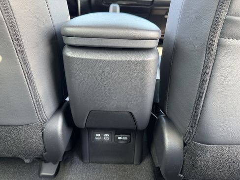 New 2026 Toyota Prius Plug-In Hybrid FWD image 7