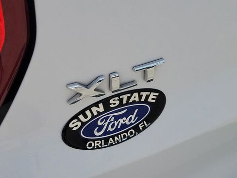 Used 2019 Ford Explorer XLT w/ Equipment Group 202A FWD image 8