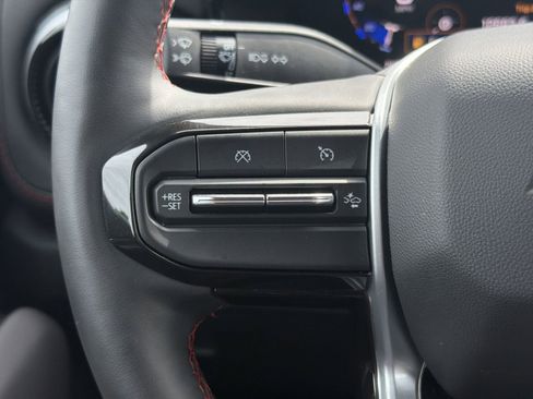 Used 2025 Chevrolet Colorado Z71 w/ Z71 Convenience Package 2 image 19