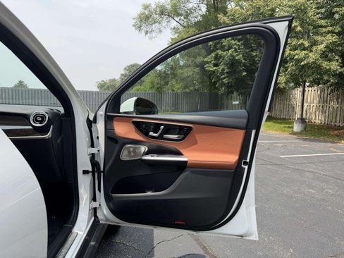 Certified 2026 Mercedes-Benz GLC 300 4MATIC image 28